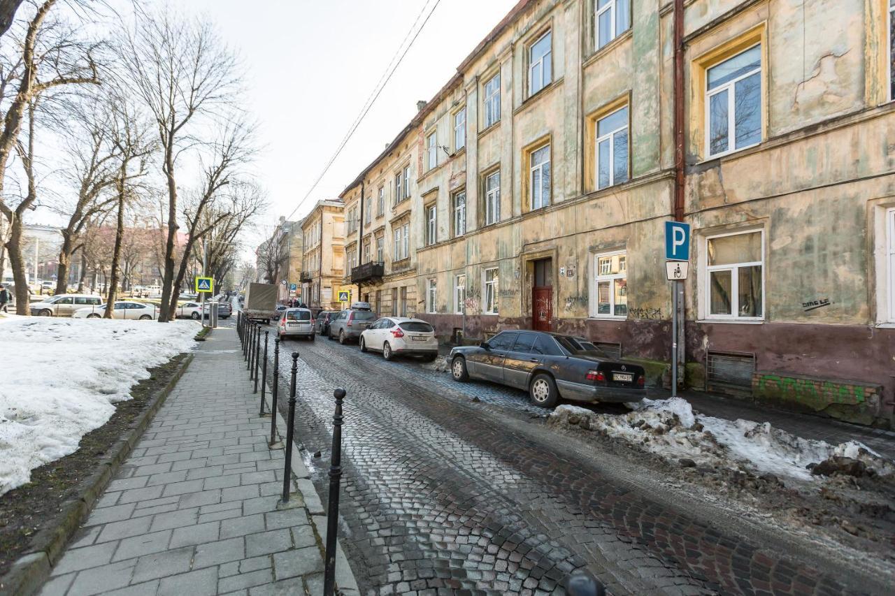 Квартира Студія Біля Оперного Театру По Вулиці Гонти 4 Leopoli Esterno foto