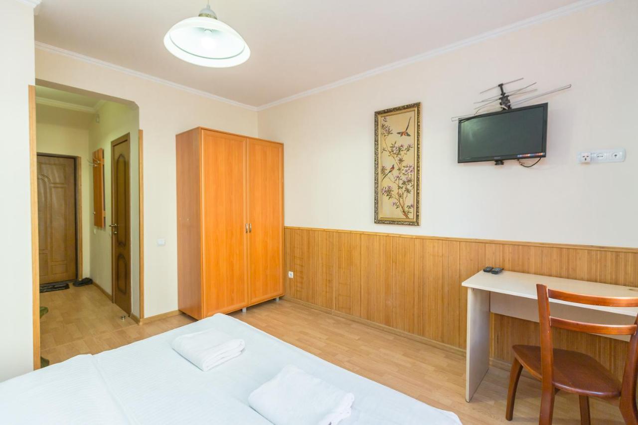 Квартира Студія Біля Оперного Театру По Вулиці Гонти 4 Leopoli Esterno foto